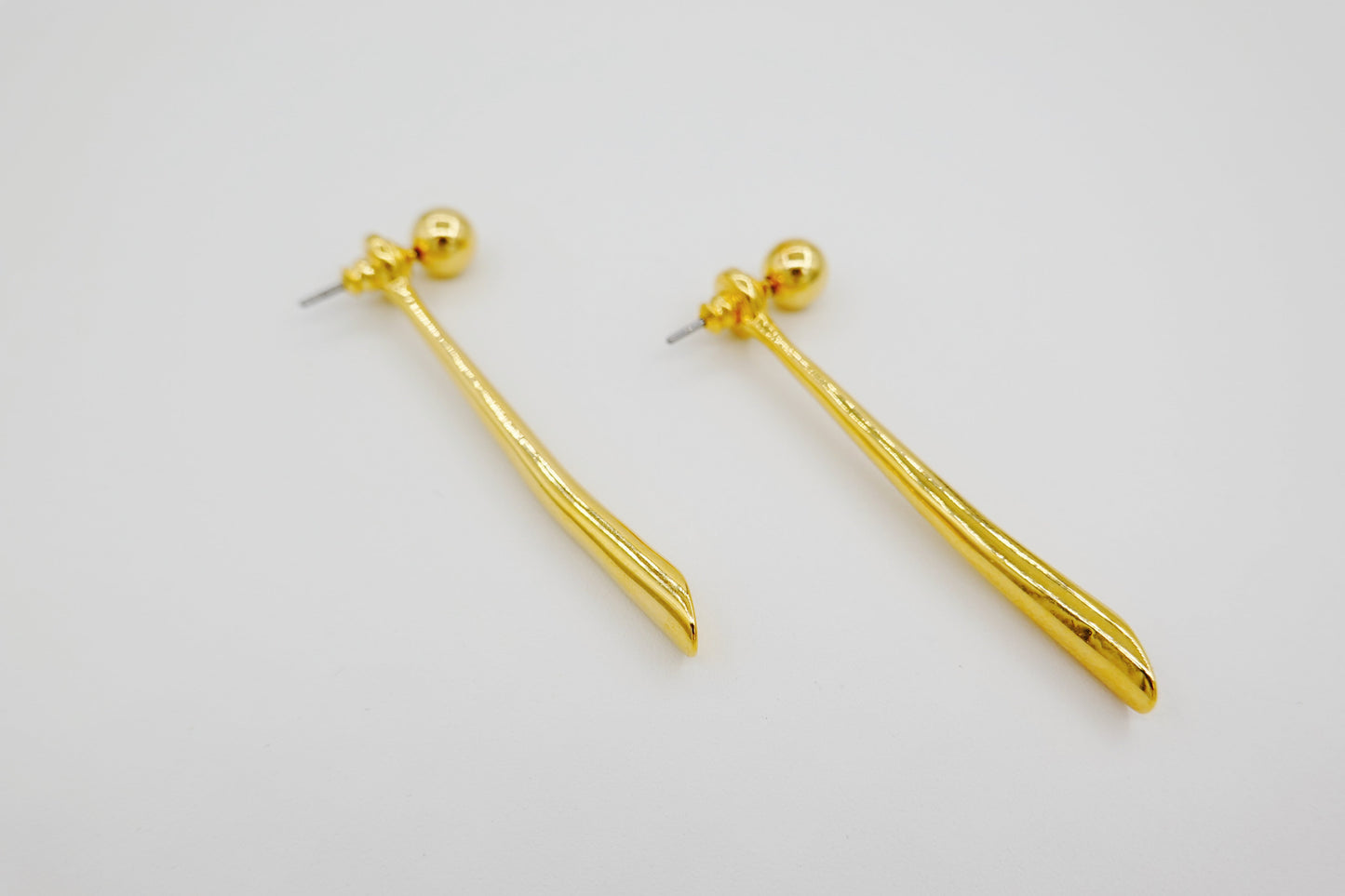 Icy Drop Earrings Gold